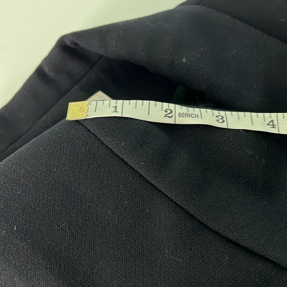 Jones New York NWOT Women’s Black Elegant Long Sleeve Wool Blazer Size 8.